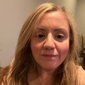 Meet your Posher, Courtney